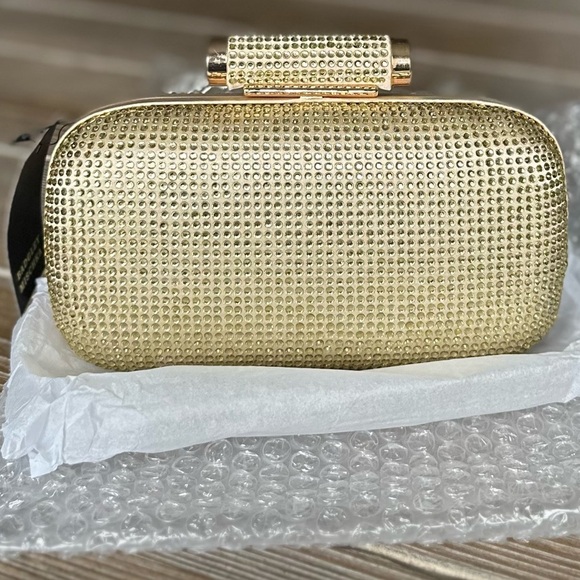 ‼️RARE‼️🎸💯AUTH. Badgley Mischka🎸🔥NWT🔥Gold Embellished Convertible Clutch